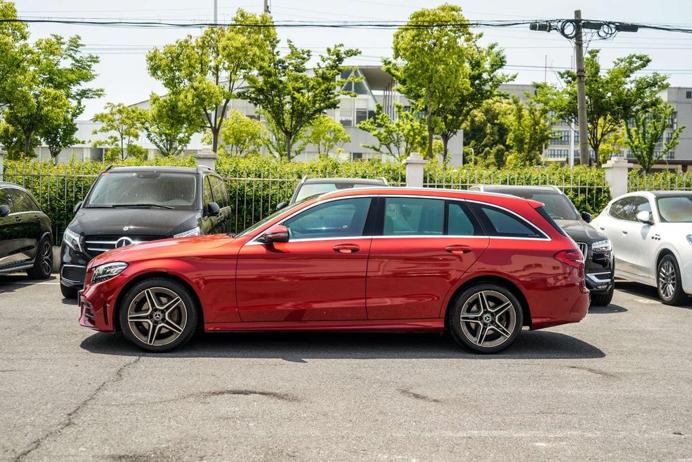 Mercedes-Benz Mercedes-Benz C-Class (Import)