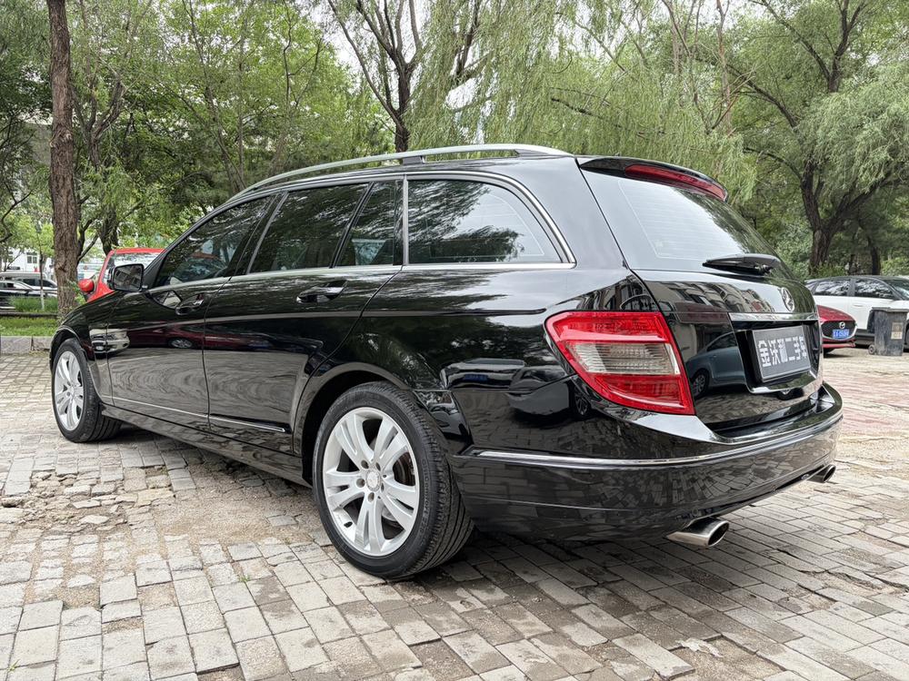 Mercedes-Benz Mercedes-Benz C-Class (Import)