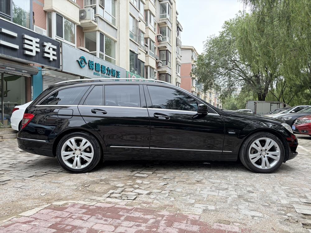 Mercedes-Benz Mercedes-Benz C-Class (Import)