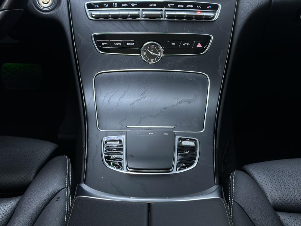 Mercedes-Benz Mercedes-Benz C-Class (Import)
