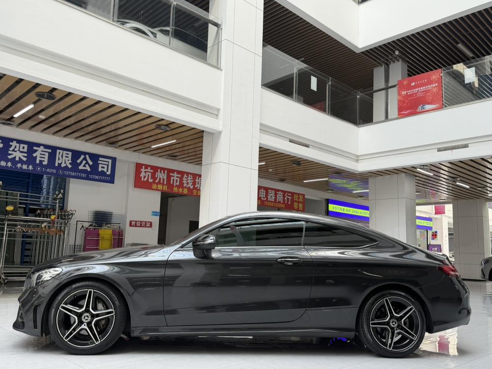 Mercedes-Benz Mercedes-Benz C-Class (Import)