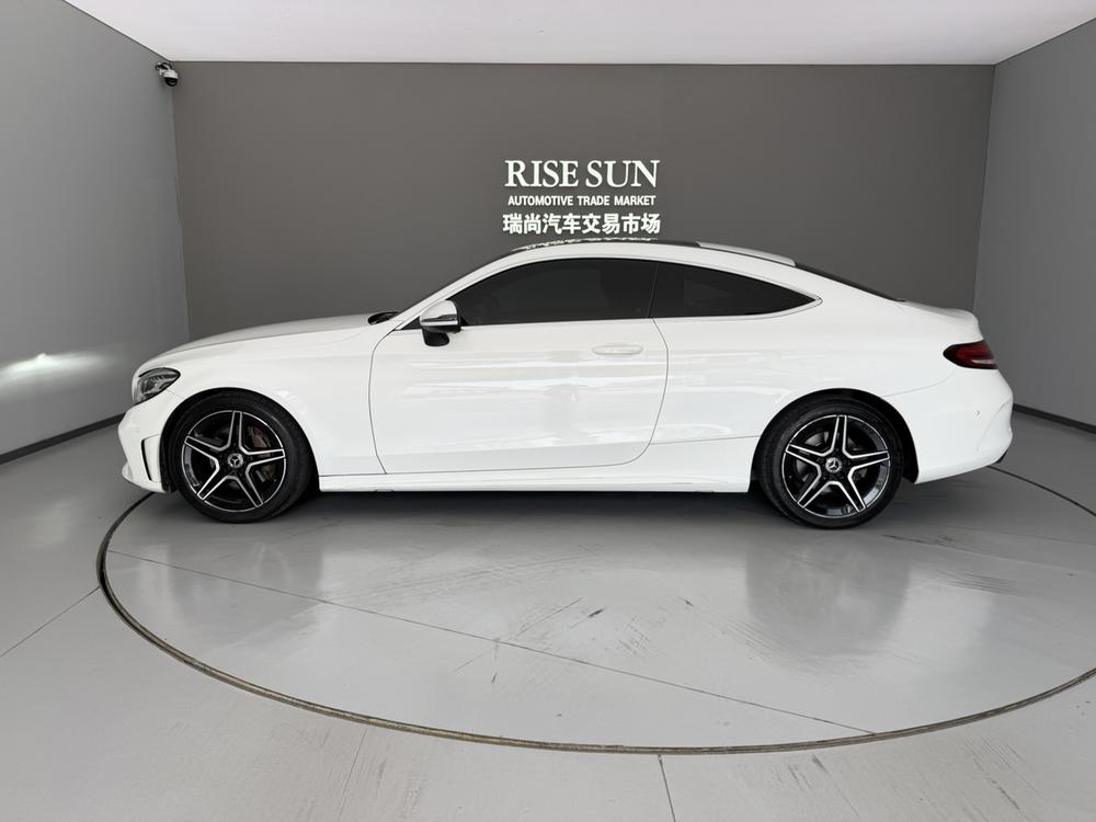Mercedes-Benz Mercedes-Benz C-Class (Import)