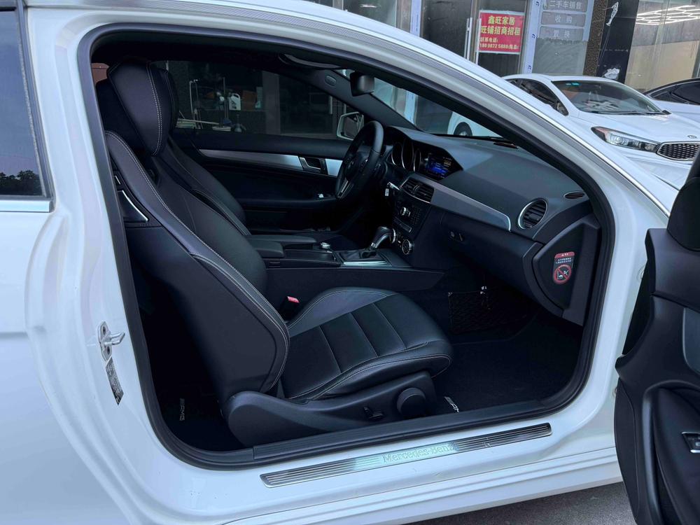 Mercedes-Benz Mercedes-Benz C-Class (Import)