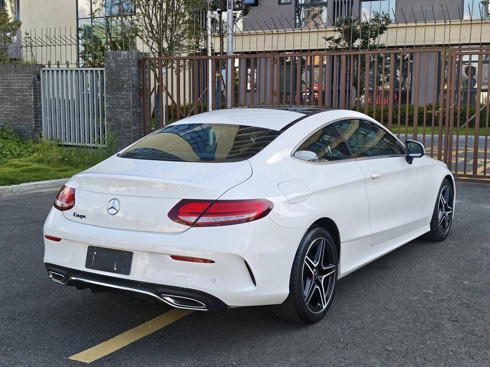 Mercedes-Benz Mercedes-Benz C-Class (Import)