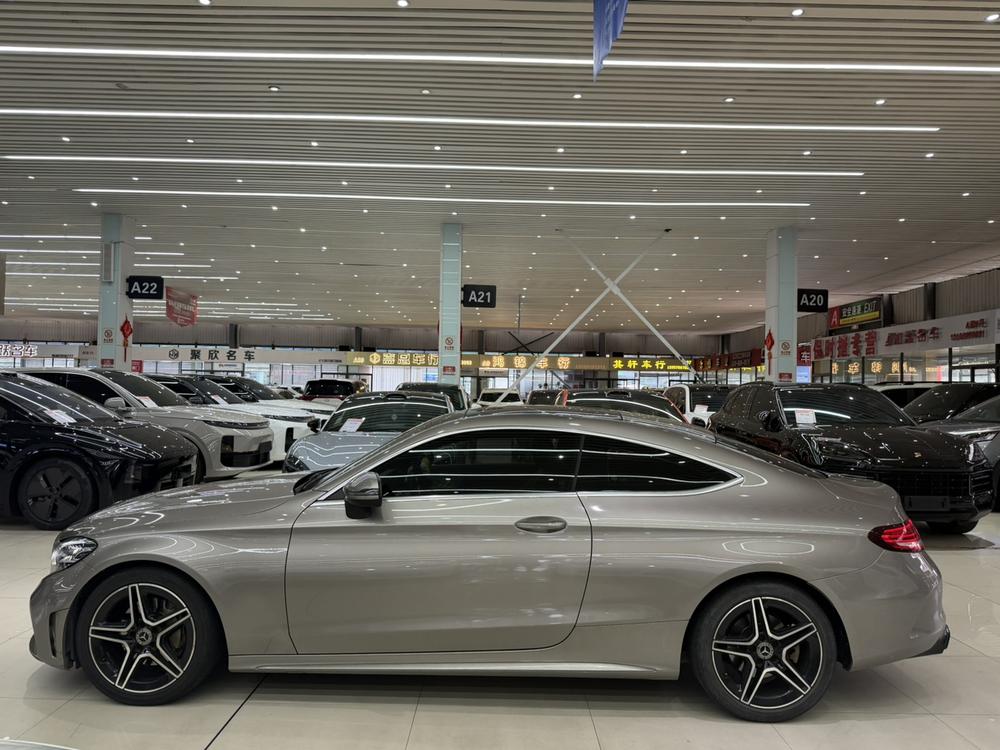 Mercedes-Benz Mercedes-Benz C-Class (Import)
