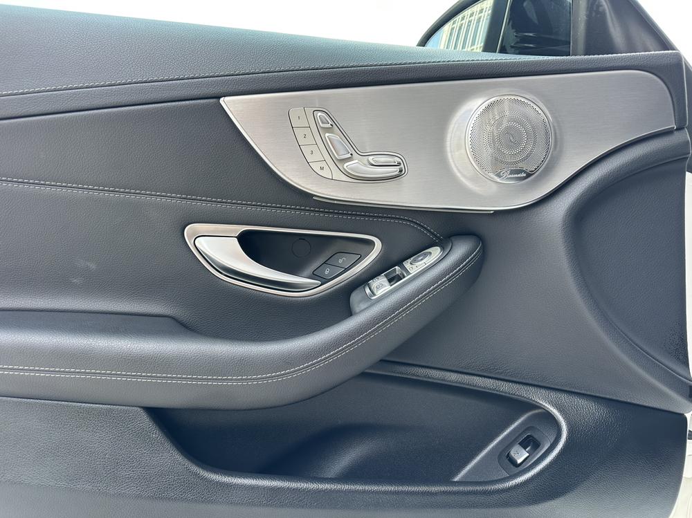 Mercedes-Benz Mercedes-Benz C-Class (Import)