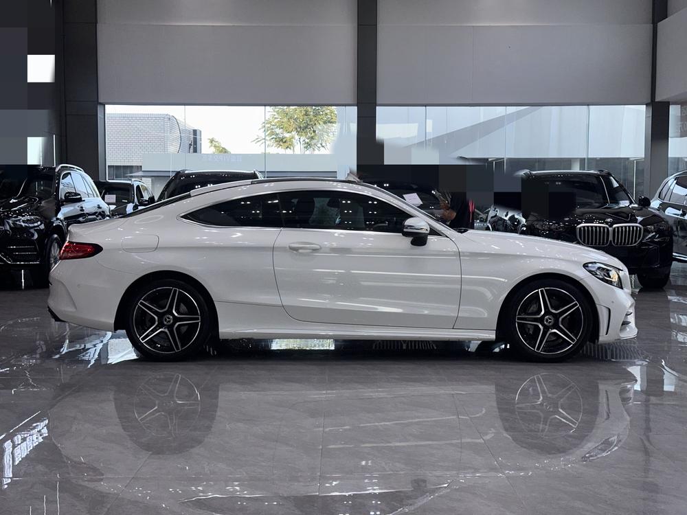 Mercedes-Benz Mercedes-Benz C-Class (Import)