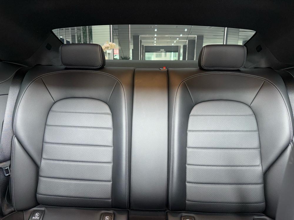Mercedes-Benz Mercedes-Benz C-Class (Import)