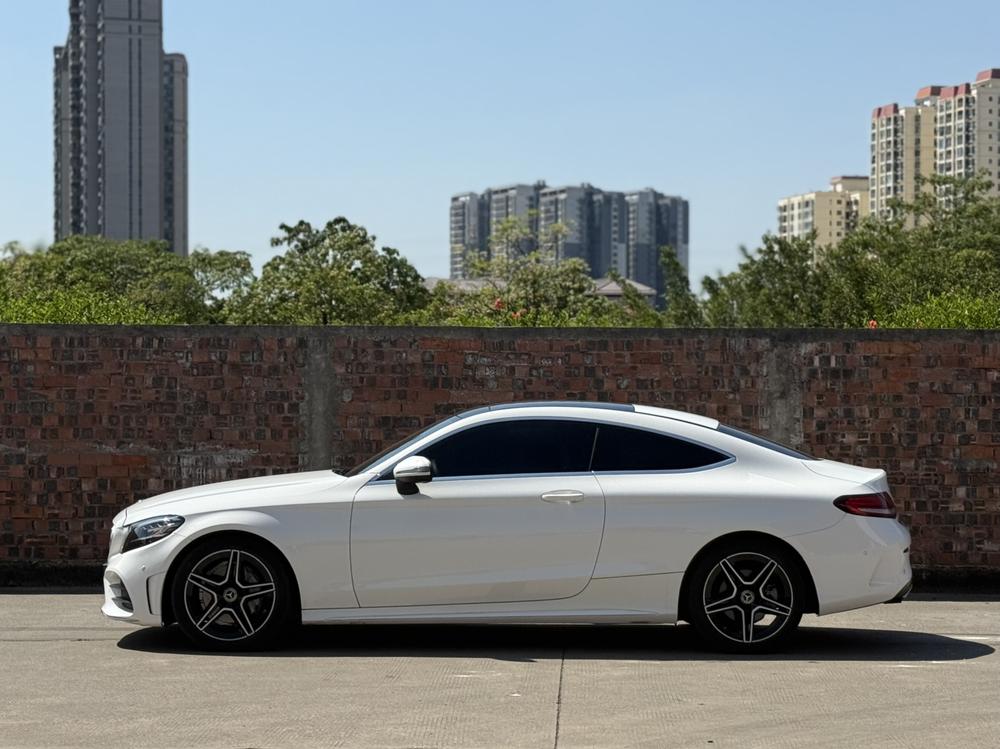 Mercedes-Benz Mercedes-Benz C-Class (Import)