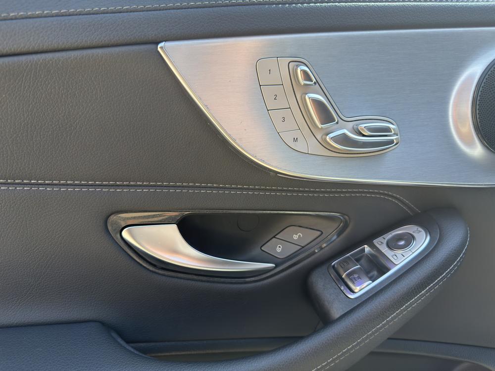 Mercedes-Benz Mercedes-Benz C-Class (Import)