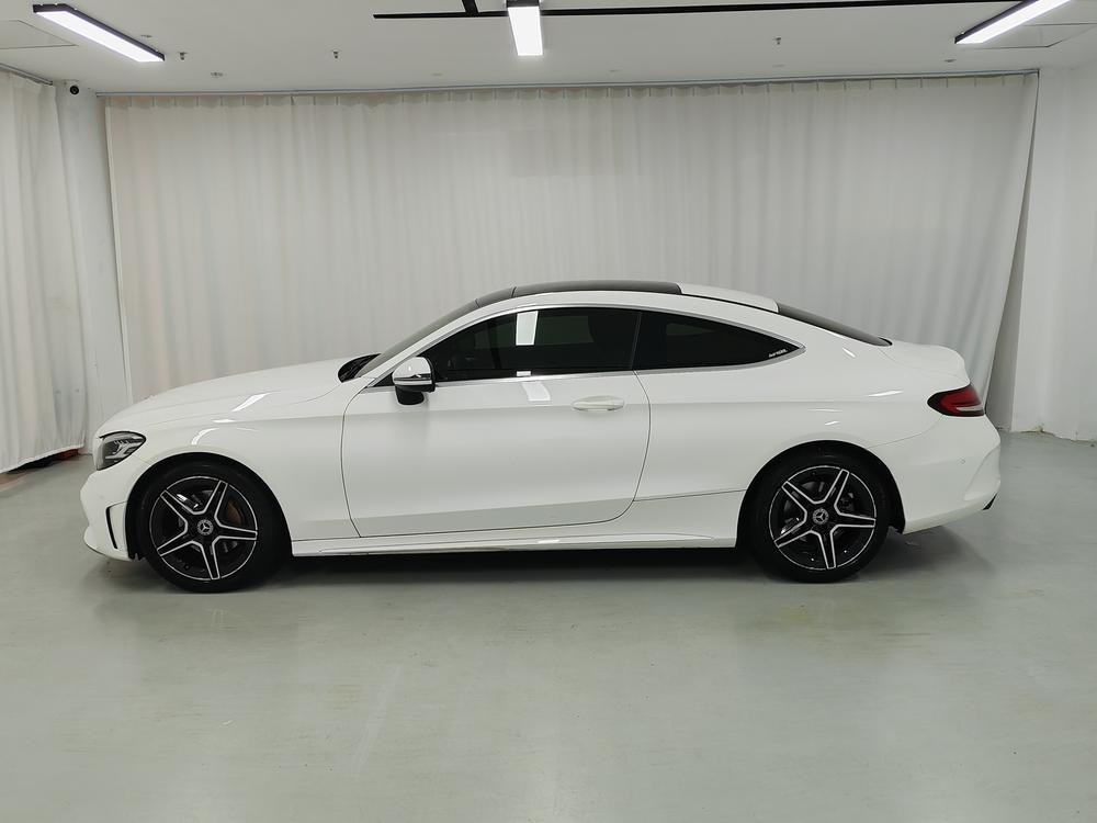 Mercedes-Benz Mercedes-Benz C-Class (Import)