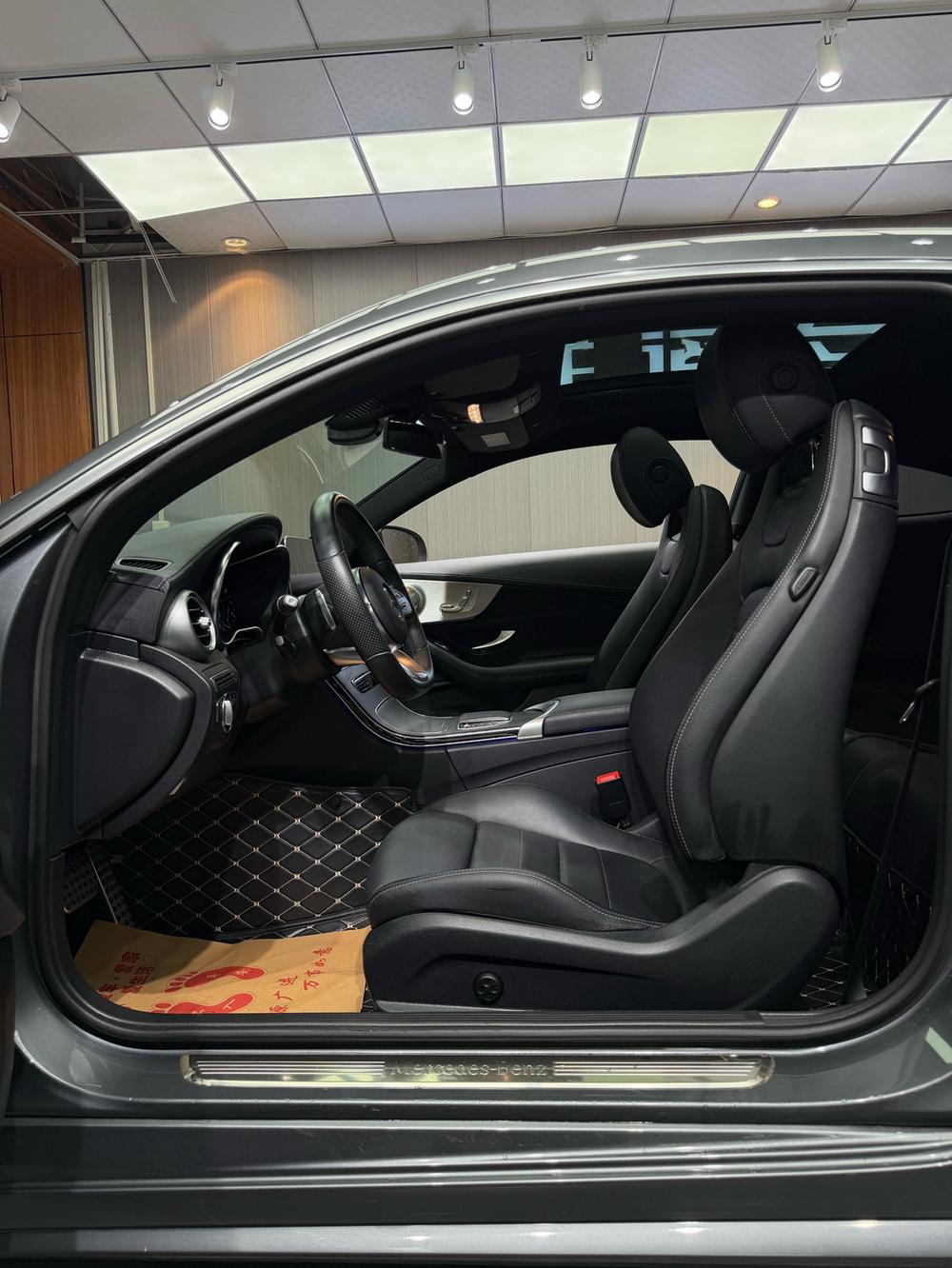 Mercedes-Benz Mercedes-Benz C-Class (Import)