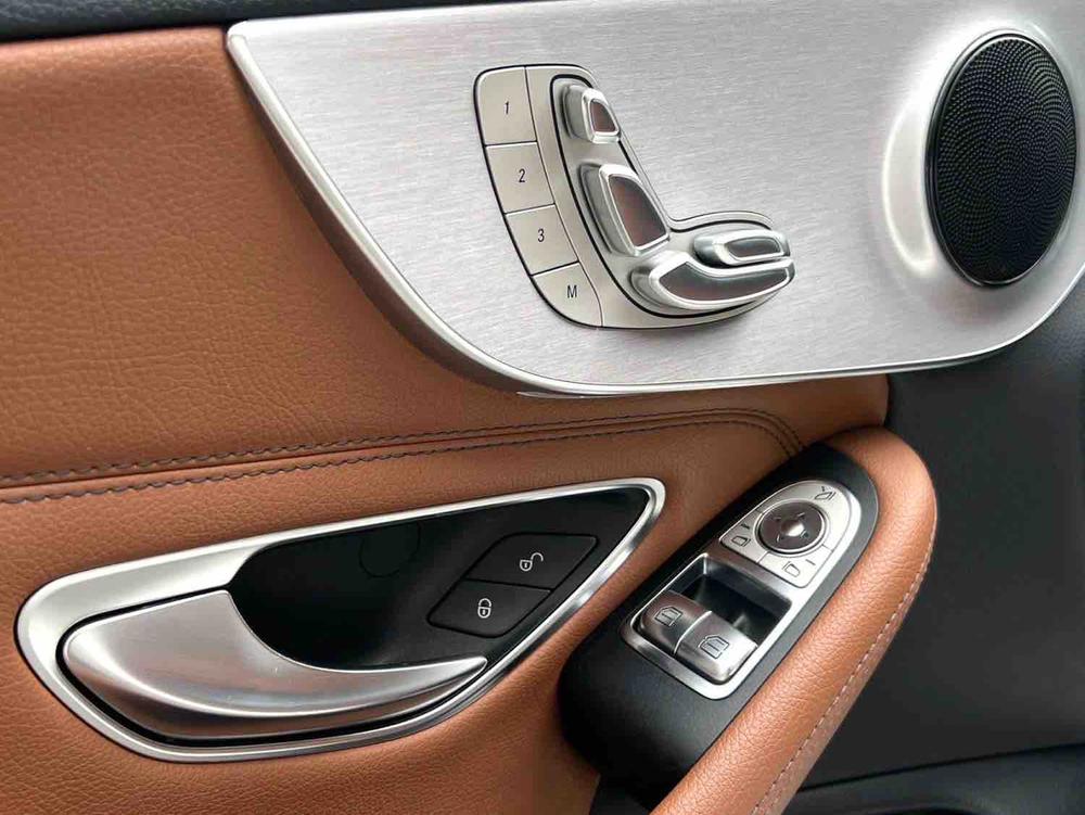 Mercedes-Benz Mercedes-Benz C-Class (Import)