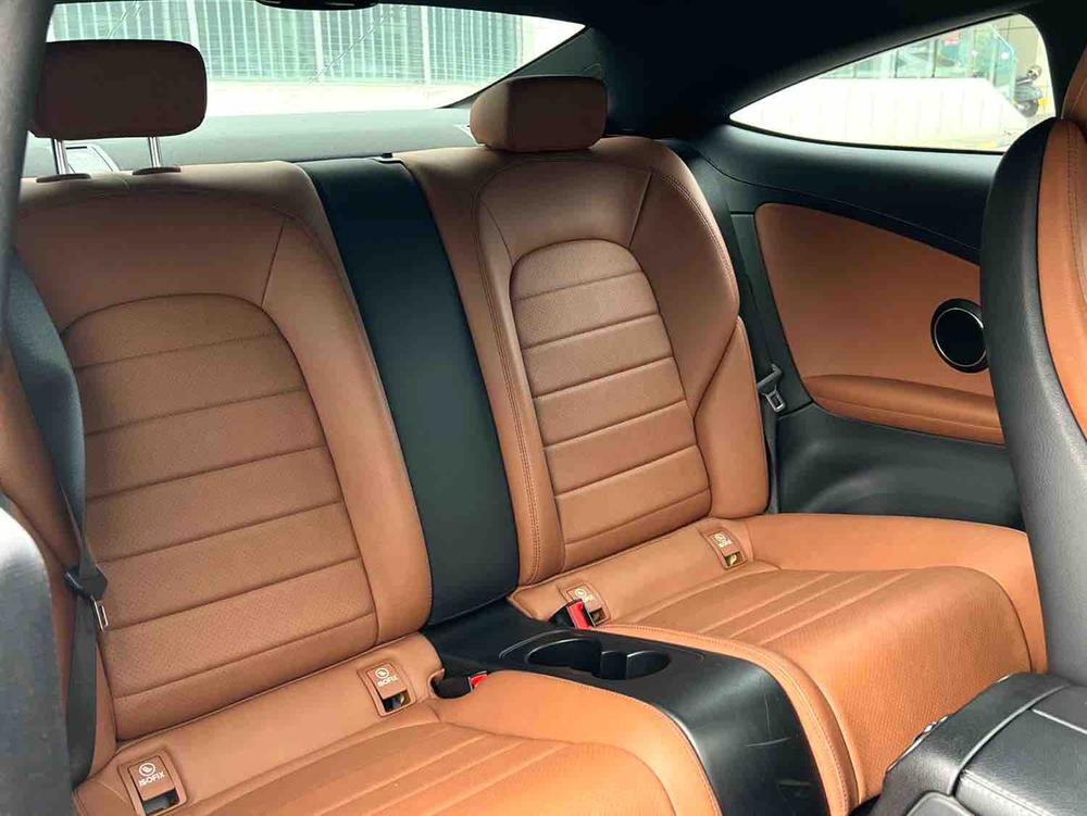 Mercedes-Benz Mercedes-Benz C-Class (Import)