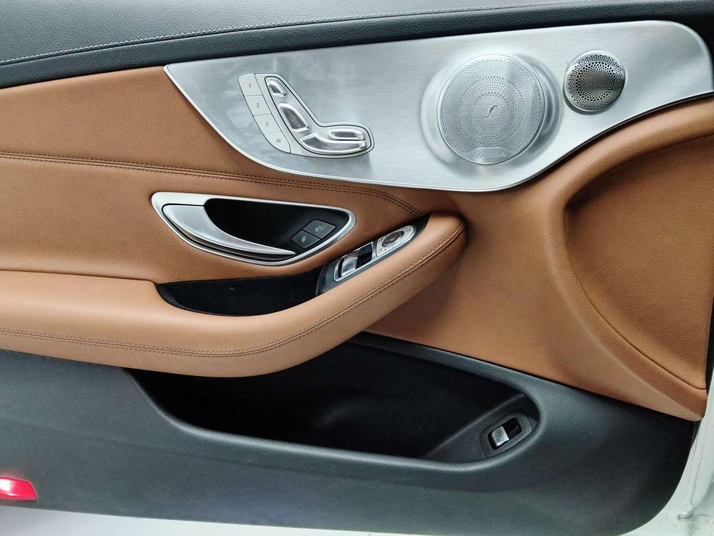 Mercedes-Benz Mercedes-Benz C-Class (Import)