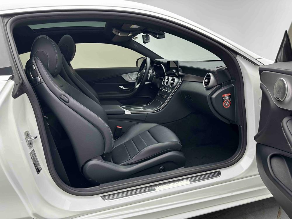 Mercedes-Benz Mercedes-Benz C-Class (Import)