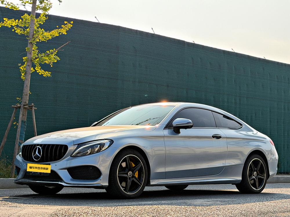 Mercedes-Benz Mercedes-Benz C-Class (Import)