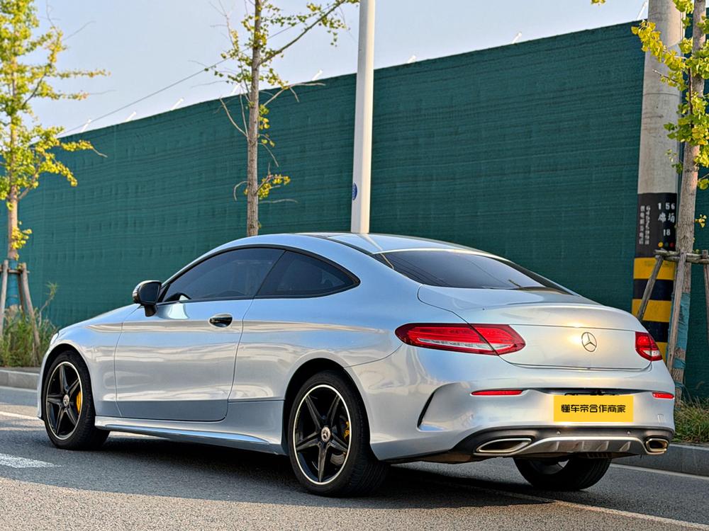 Mercedes-Benz Mercedes-Benz C-Class (Import)
