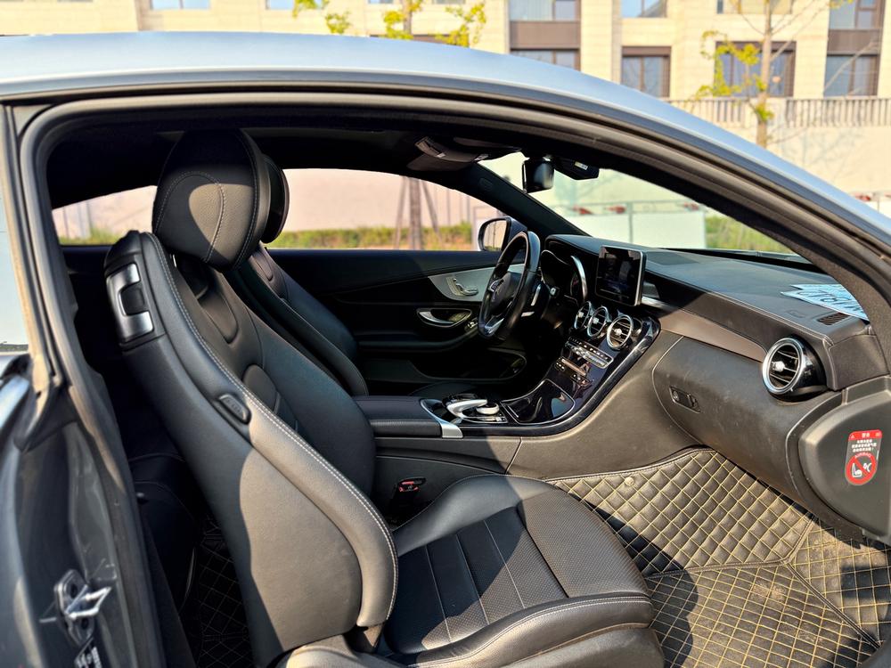 Mercedes-Benz Mercedes-Benz C-Class (Import)