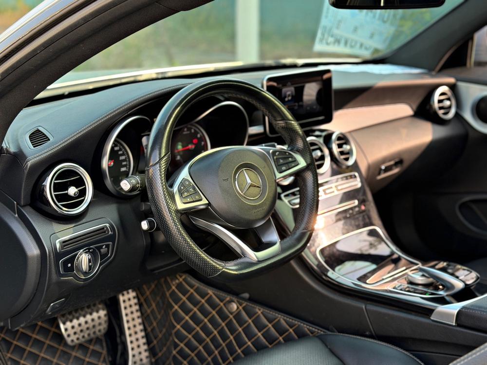 Mercedes-Benz Mercedes-Benz C-Class (Import)