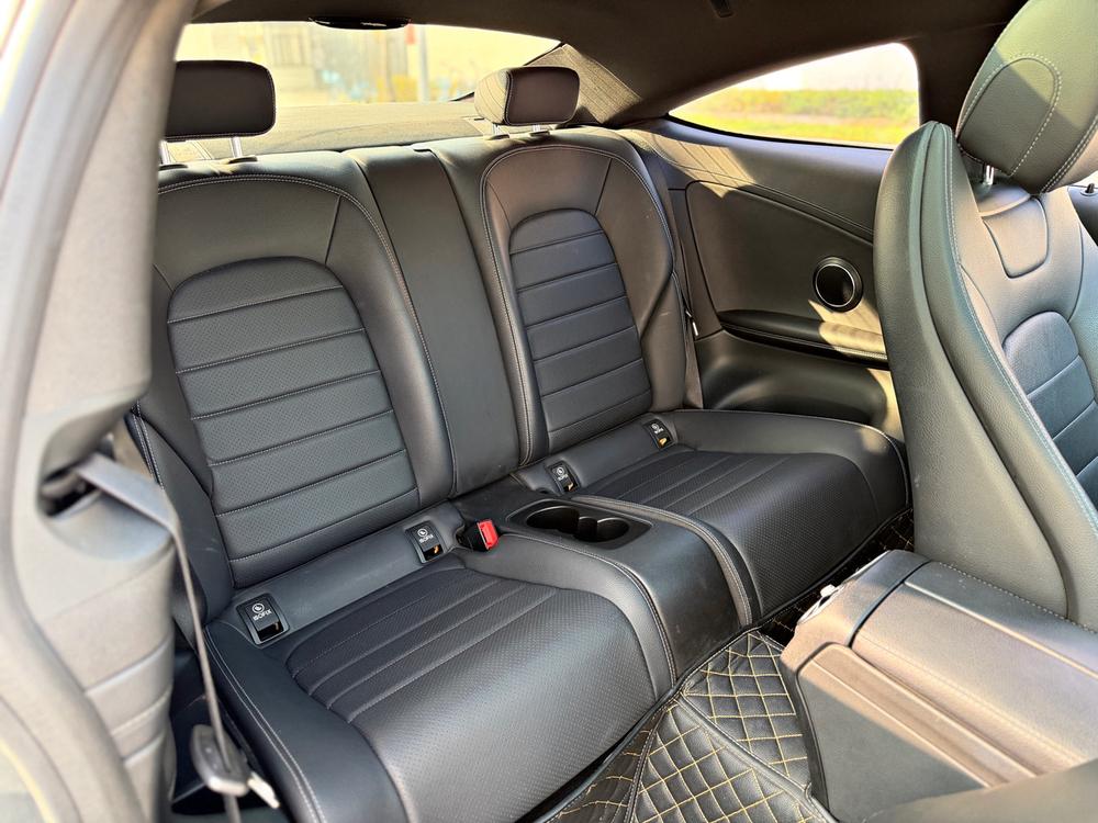 Mercedes-Benz Mercedes-Benz C-Class (Import)