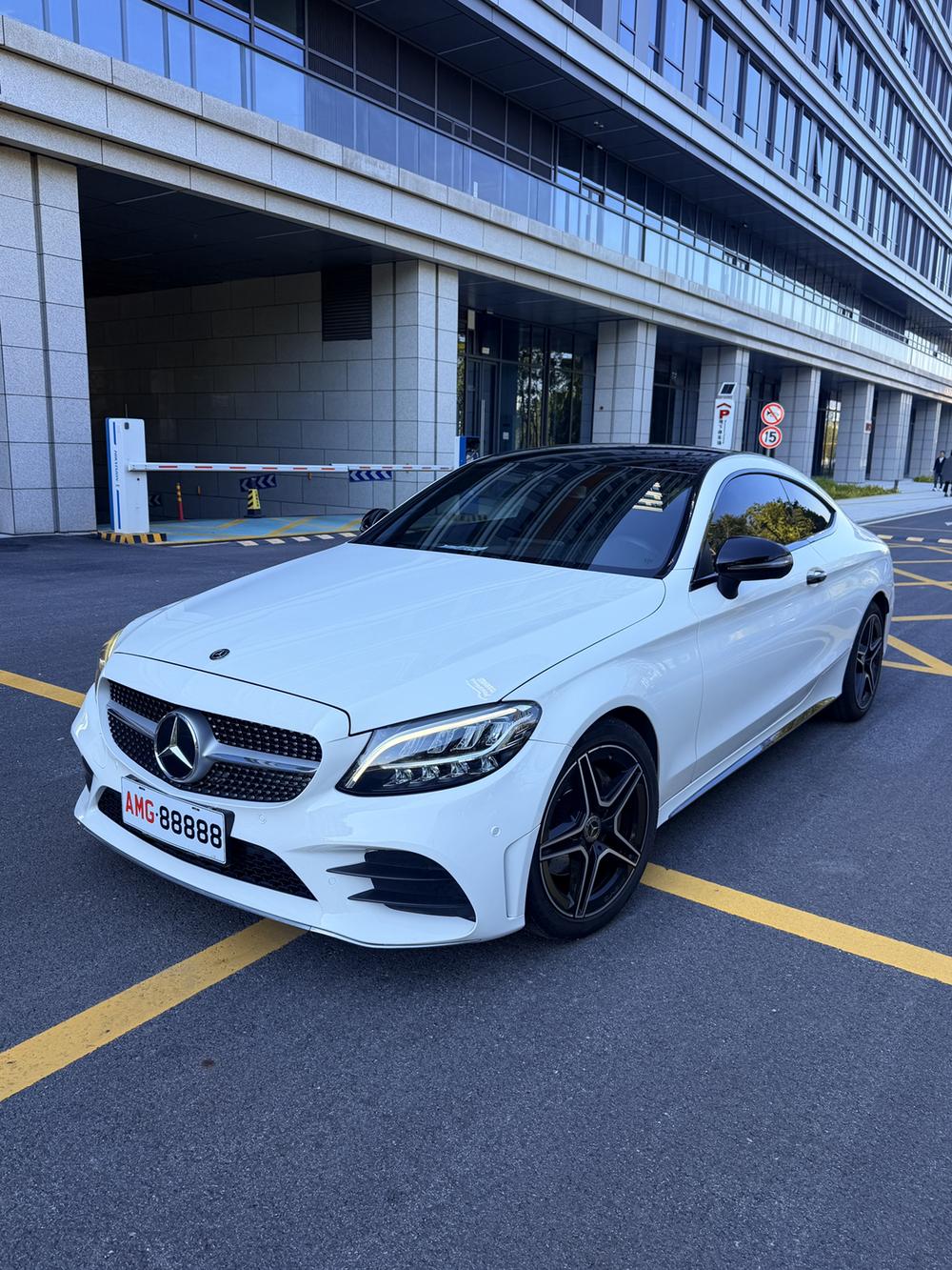 Mercedes-Benz Mercedes-Benz C-Class (Import)