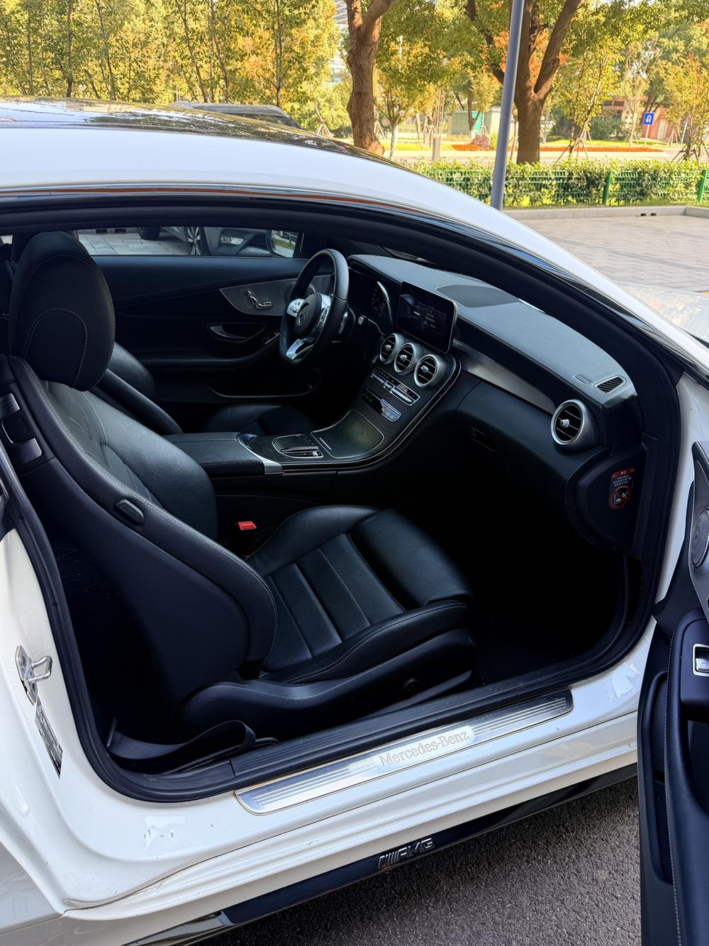 Mercedes-Benz Mercedes-Benz C-Class (Import)