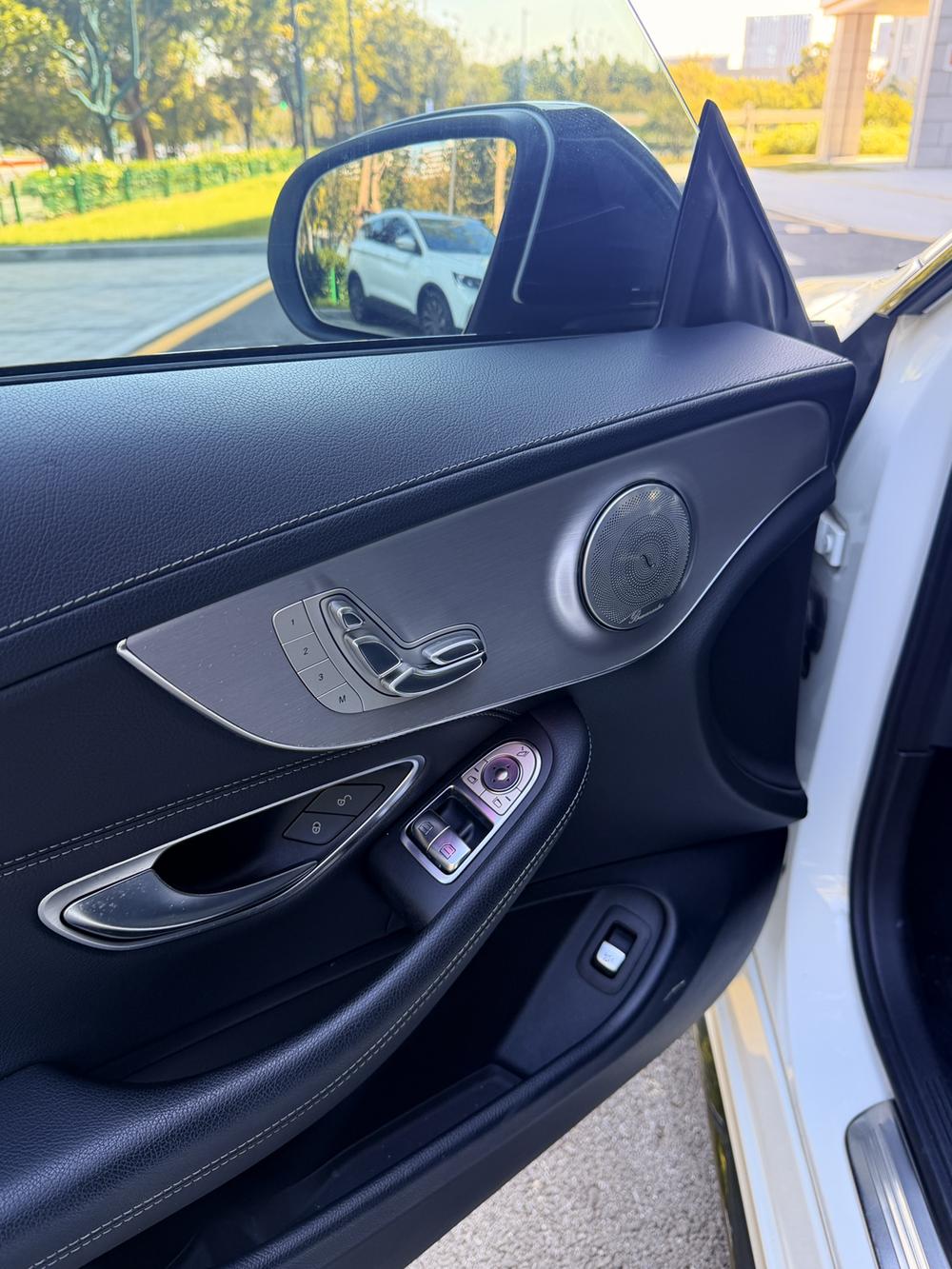 Mercedes-Benz Mercedes-Benz C-Class (Import)