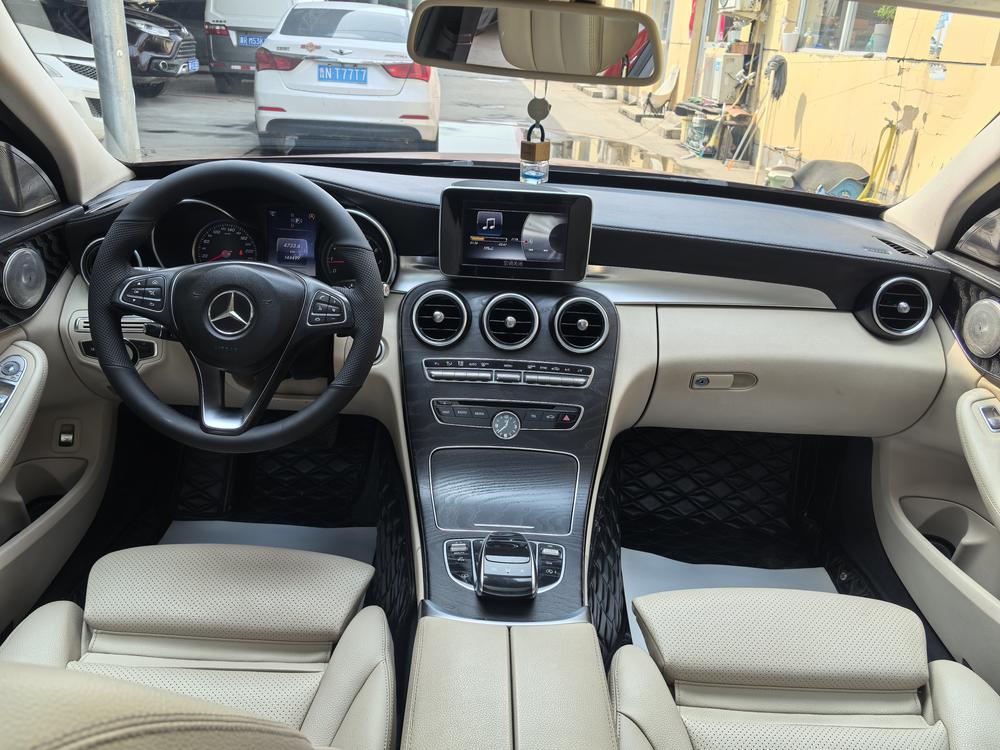 Mercedes-Benz Mercedes-Benz C-Class