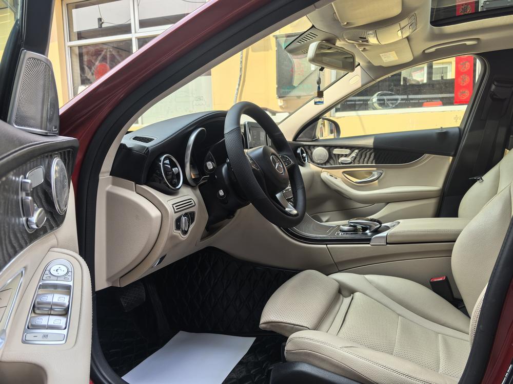 Mercedes-Benz Mercedes-Benz C-Class