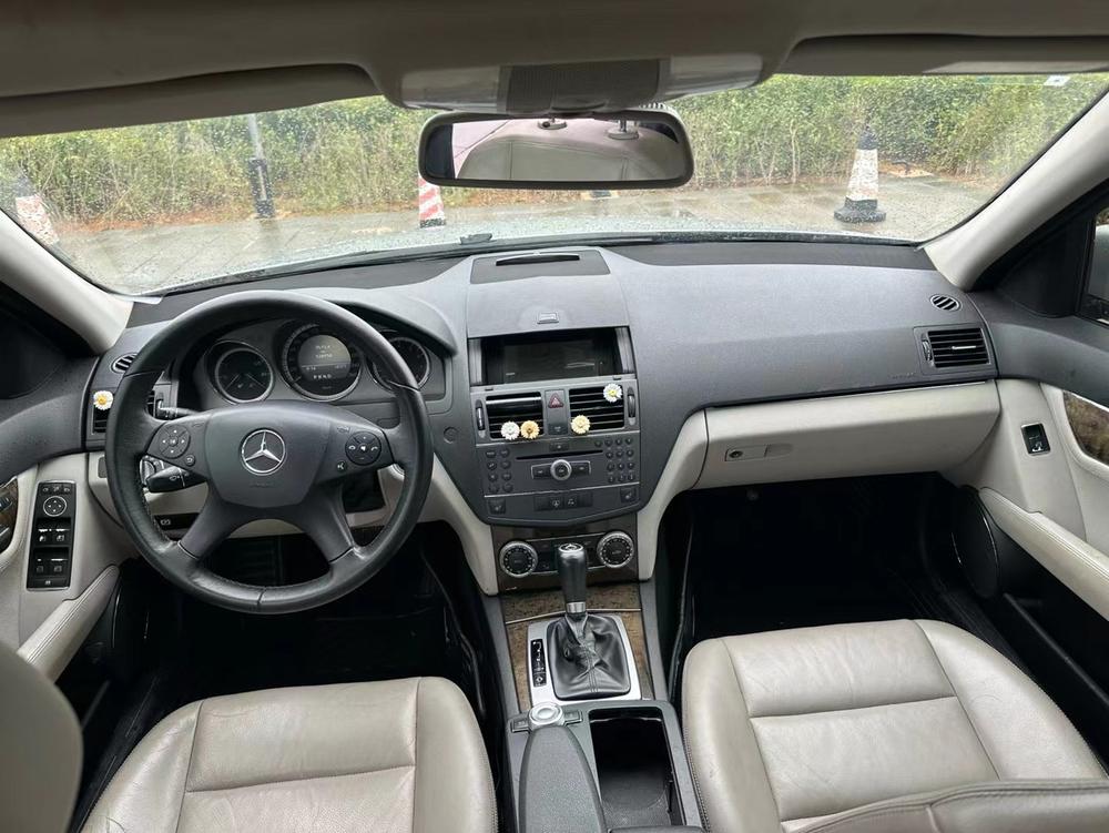 Mercedes-Benz Mercedes-Benz C-Class