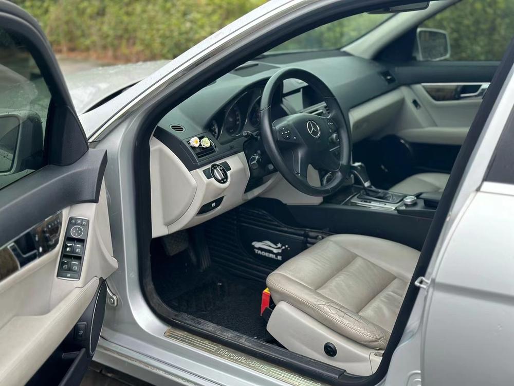 Mercedes-Benz Mercedes-Benz C-Class