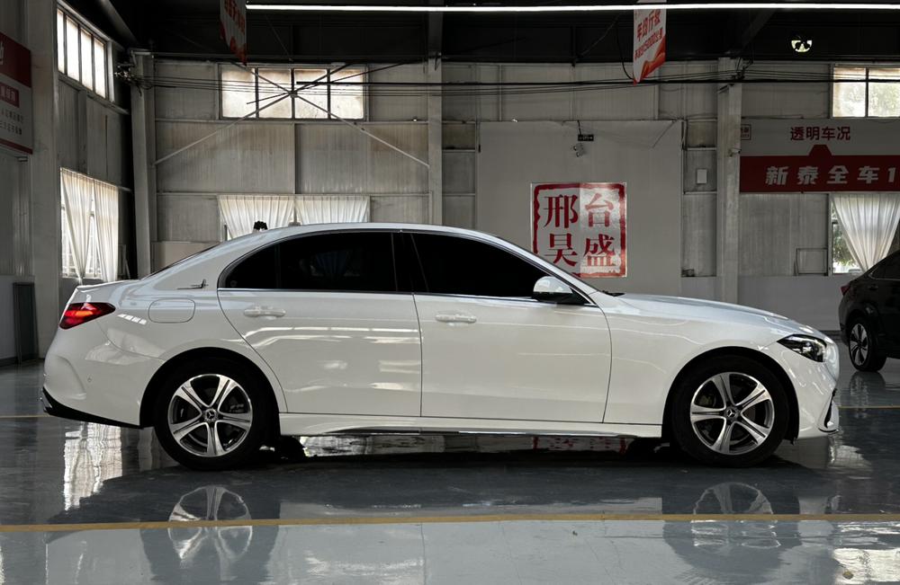 Mercedes-Benz Mercedes-Benz C-Class