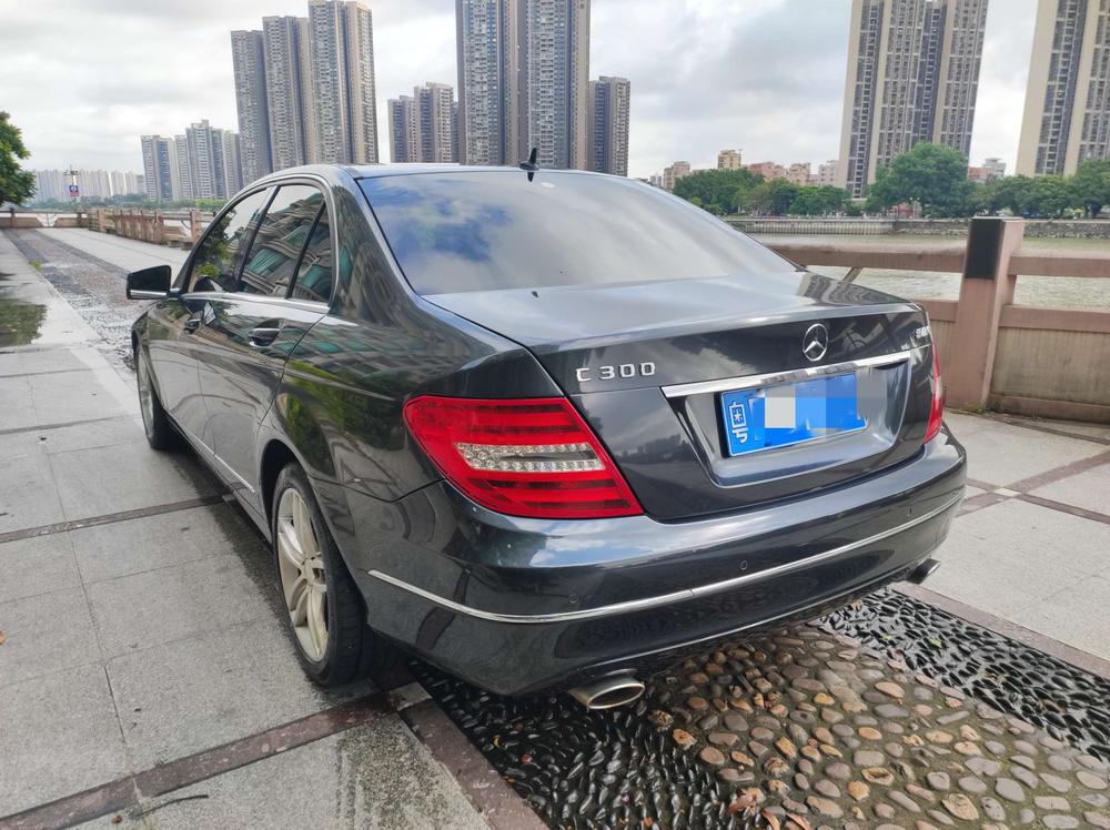 Mercedes-Benz Mercedes-Benz C-Class