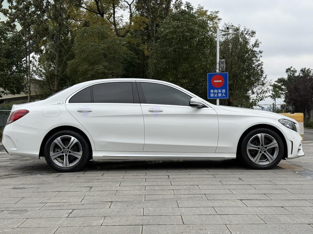 Mercedes-Benz Mercedes-Benz C-Class