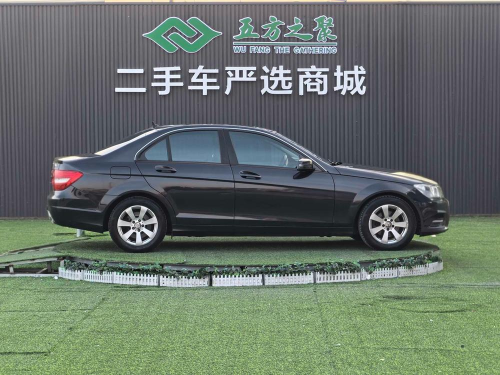 Mercedes-Benz Mercedes-Benz C-Class