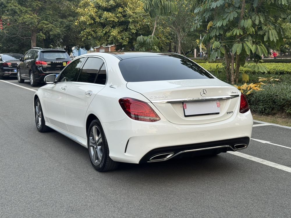 Mercedes-Benz Mercedes-Benz C-Class