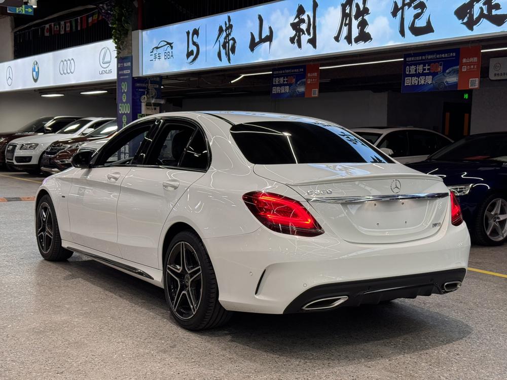 Mercedes-Benz Mercedes-Benz C-Class