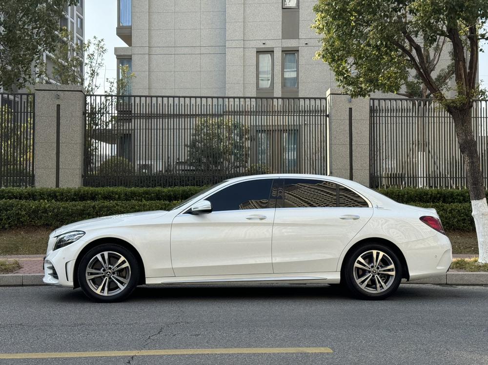 Mercedes-Benz Mercedes-Benz C-Class