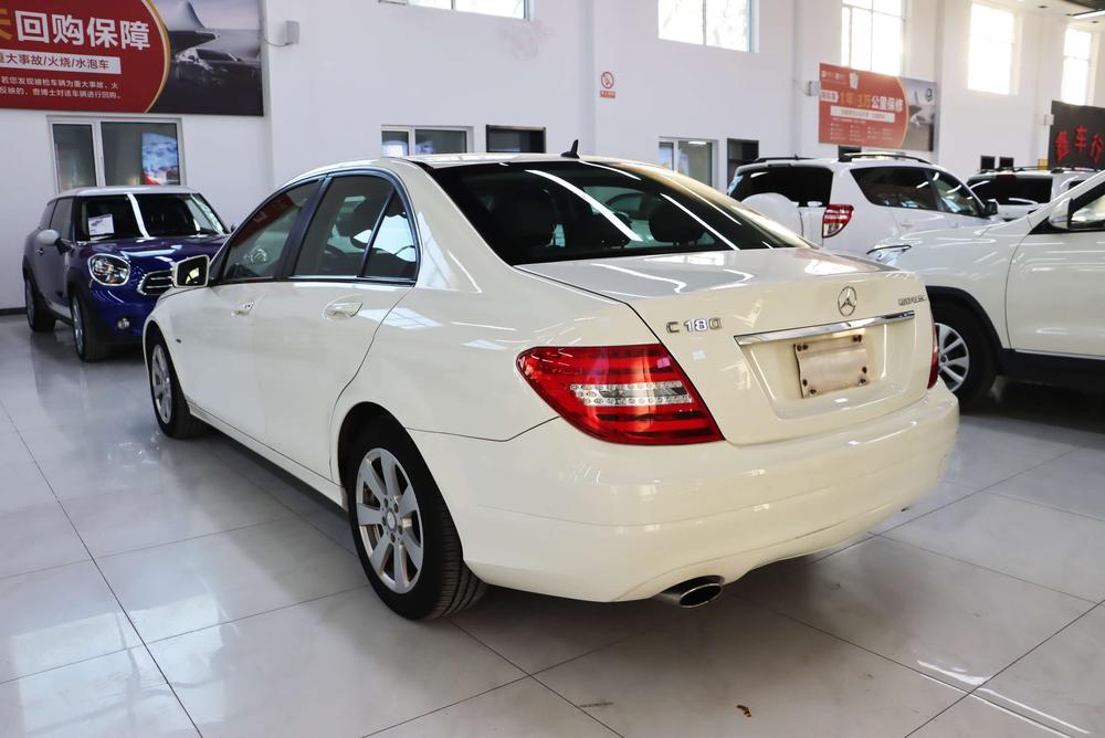 Mercedes-Benz Mercedes-Benz C-Class