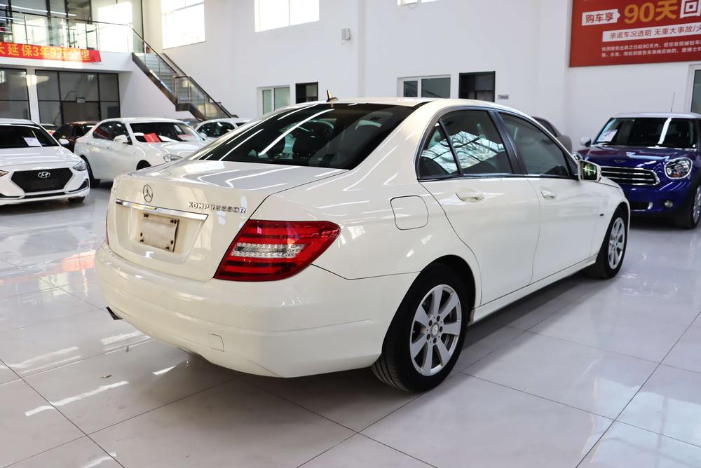 Mercedes-Benz Mercedes-Benz C-Class