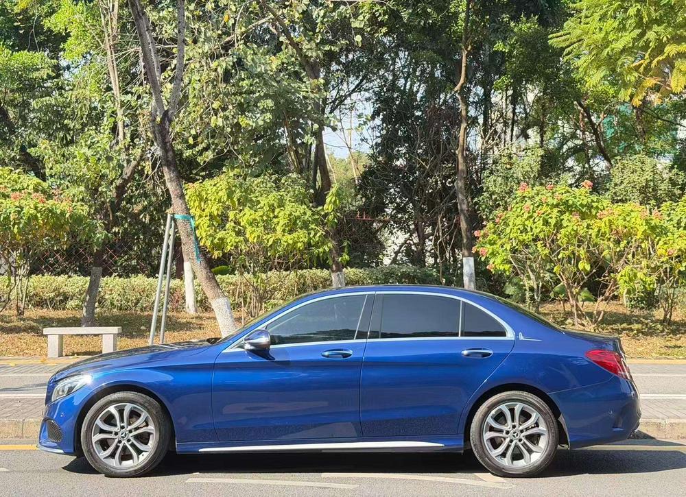 Mercedes-Benz Mercedes-Benz C-Class
