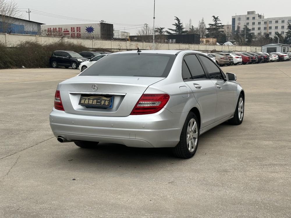 Mercedes-Benz Mercedes-Benz C-Class
