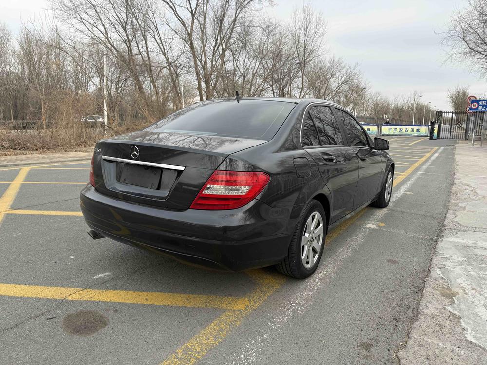 Mercedes-Benz Mercedes-Benz C-Class