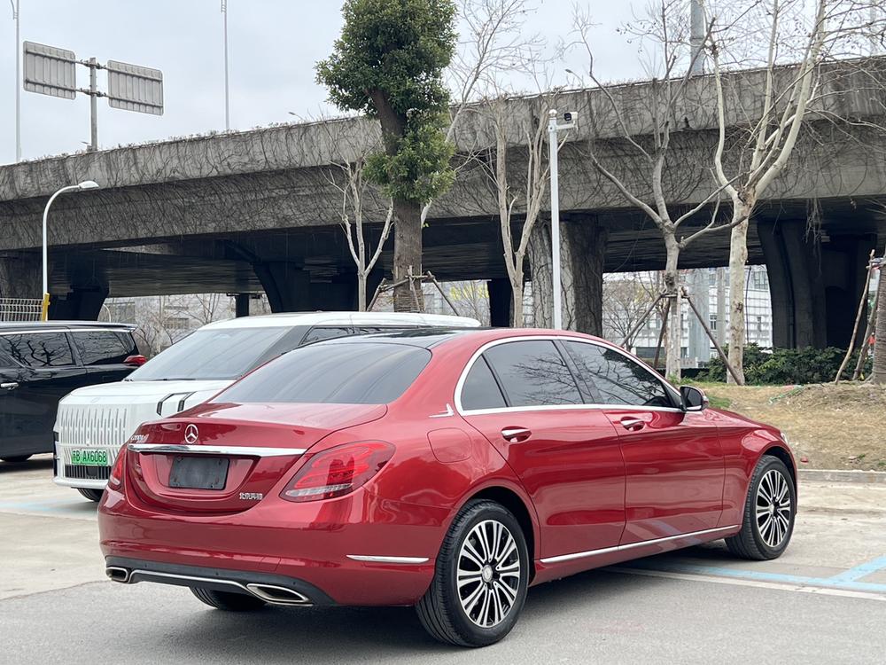 Mercedes-Benz Mercedes-Benz C-Class