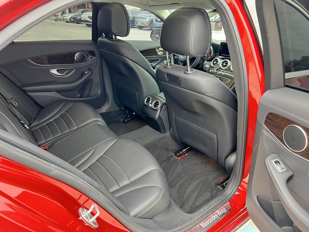 Mercedes-Benz Mercedes-Benz C-Class