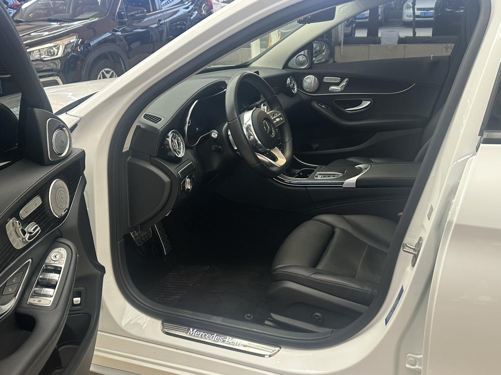 Mercedes-Benz Mercedes-Benz C-Class