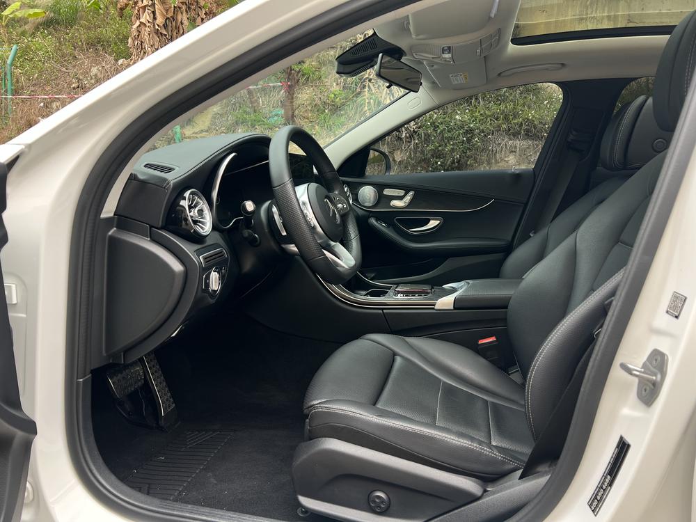Mercedes-Benz Mercedes-Benz C-Class