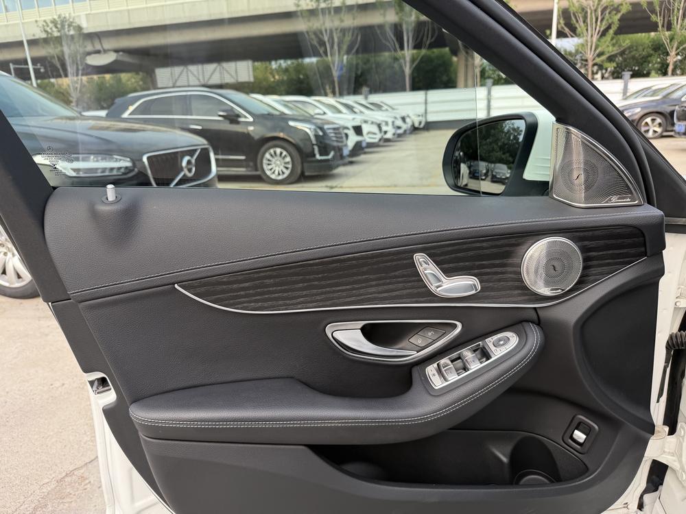 Mercedes-Benz Mercedes-Benz C-Class