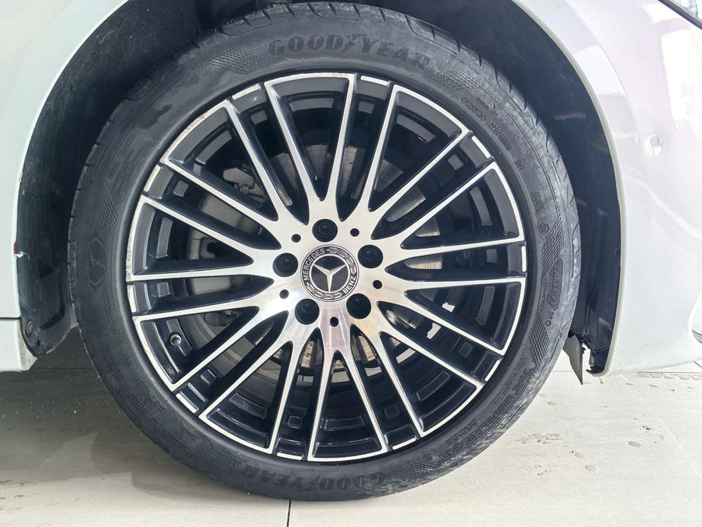 Mercedes-Benz Mercedes-Benz C-Class
